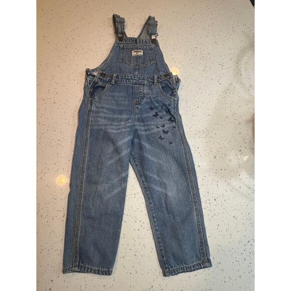 OSH KOSH B'GOSH DENIM OVERALLS BUTTERFLY DETAIL TODDLER GIRL  SIZE 4T - Picture 1 of 6